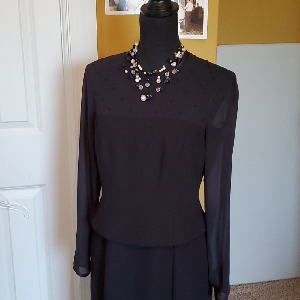 🖤 Jones New York black little dress, long sleeves